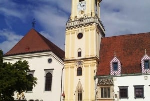 Neighboring in Bratislava: Full-Day Tour from Budapest