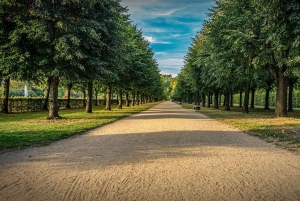 Palace of Queen Elisabeth Tour