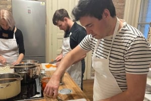 Węgierskie domowe dania premium z szefem kuchni Martim