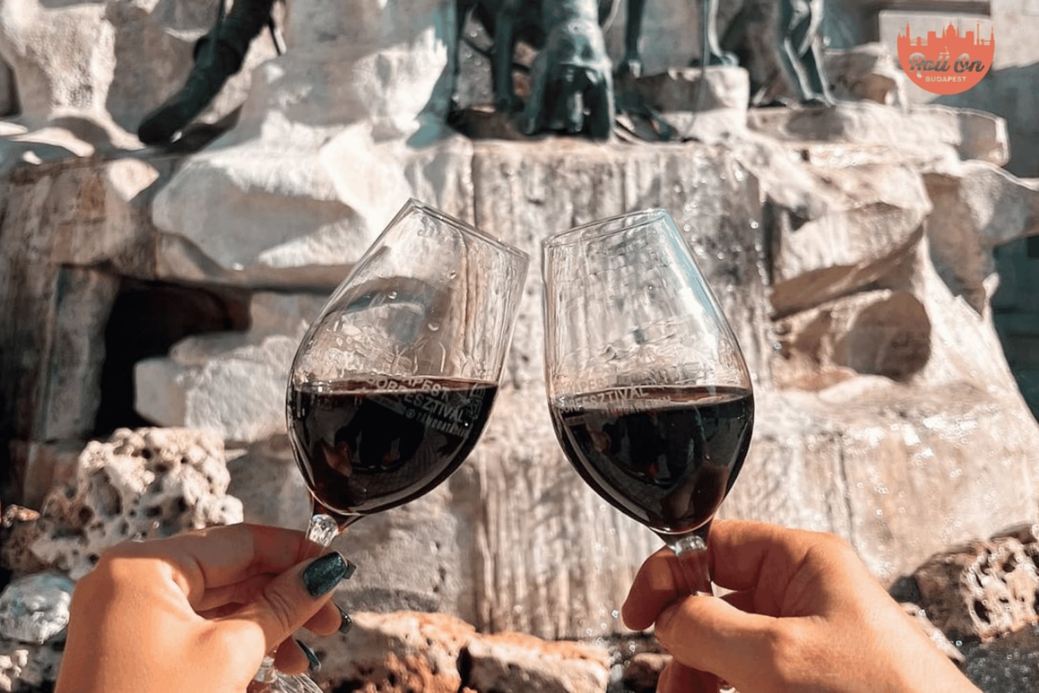 PRIVATE Budapest by Nights: GUIDED tour whit WINE tasting