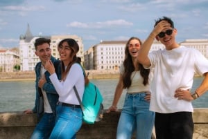 PRIVATE Budapest by Nights: GUIDED tour whit WINE tasting