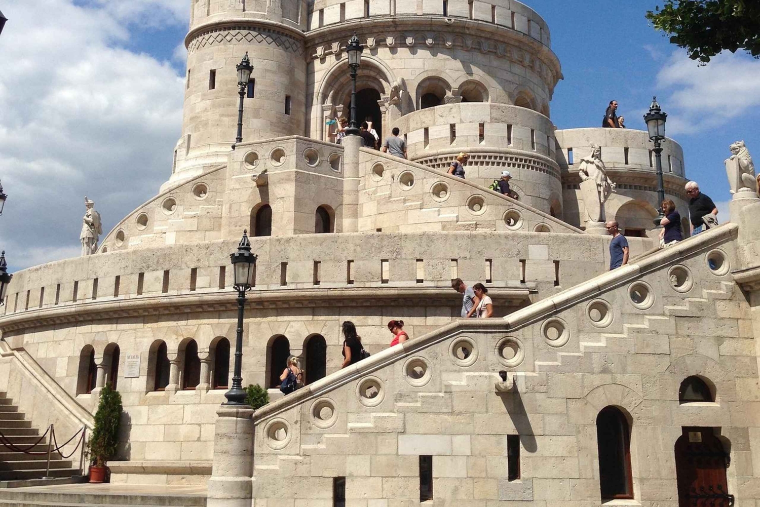 Budapest: tour privato da Vienna con una guida locale