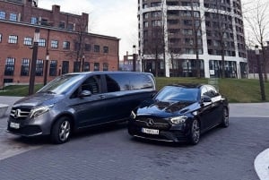 Budapest: tour privato da Vienna con una guida locale