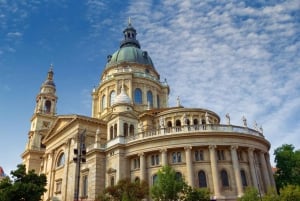 Private Family Walking Tour of Budapest Old Town with Cruise