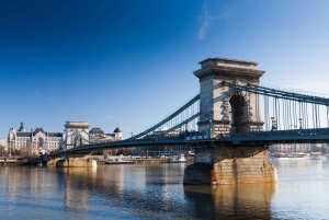 Private Family Walking Tour of Budapest Old Town with Cruise