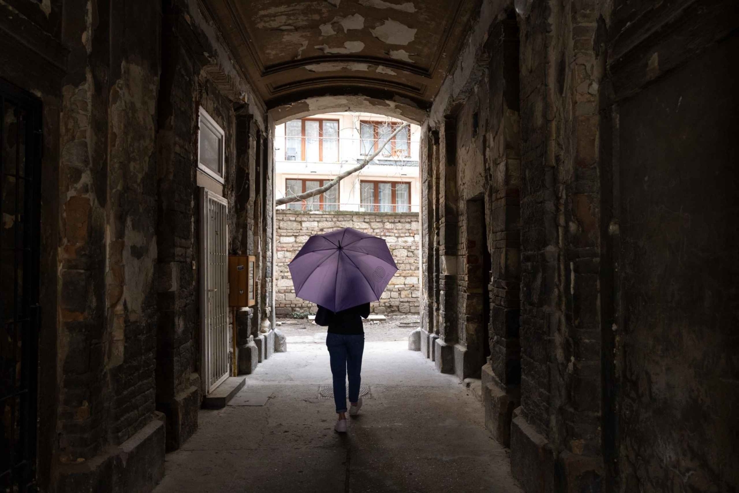 Tour a pie privado por el barrio judío con entrada a la sinagoga