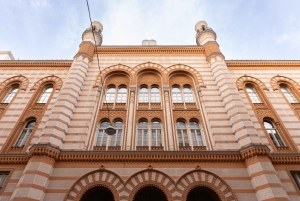 Tour a pie privado por el barrio judío con entrada a la sinagoga