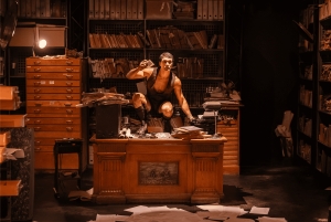 Recirquel Company: Entrébillet til det medrivende show Walk My World