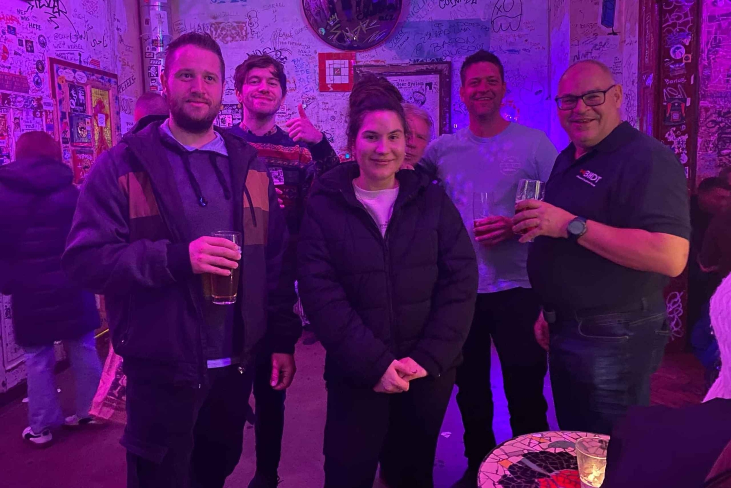 廃墟バーズ・プライベートツアー（文化、歴史、飲み物）