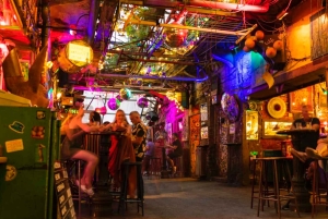 廃墟バーズ・プライベートツアー（文化、歴史、飲み物）