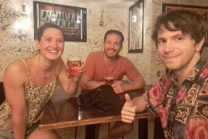 廃墟バーズ・プライベートツアー（文化、歴史、飲み物）