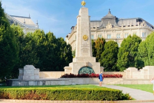 Short Budapest Sightseeing - with Pubquiz! (beer included!)