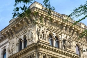 St Stephen’s Basilica, Dohany Synagogue, Budapest City Tour
