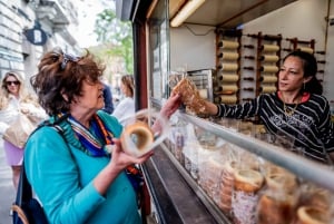 Budapest: Guided Foodie Walking Tour with Tastings