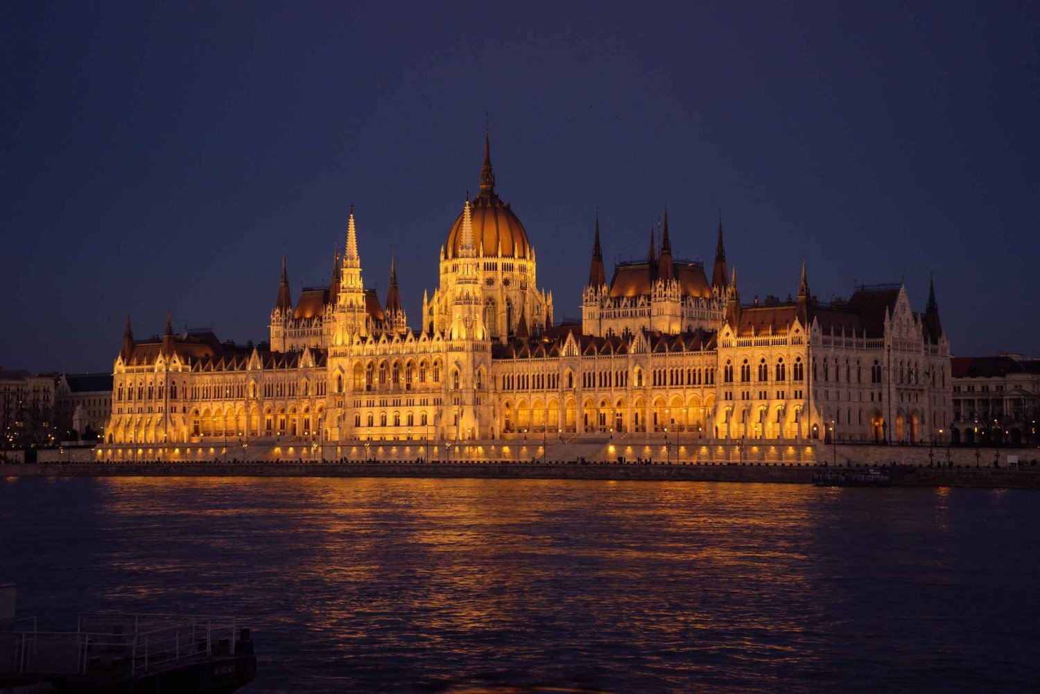 Vienna: Bratislava & Budapest: Two Capitals in One Day Tour