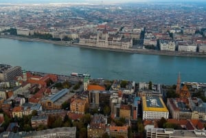 Vienna: Budapest & Bratislava Guided Day Tour