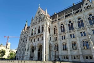 Vienna Express: Bratislava & Budapest Highlights