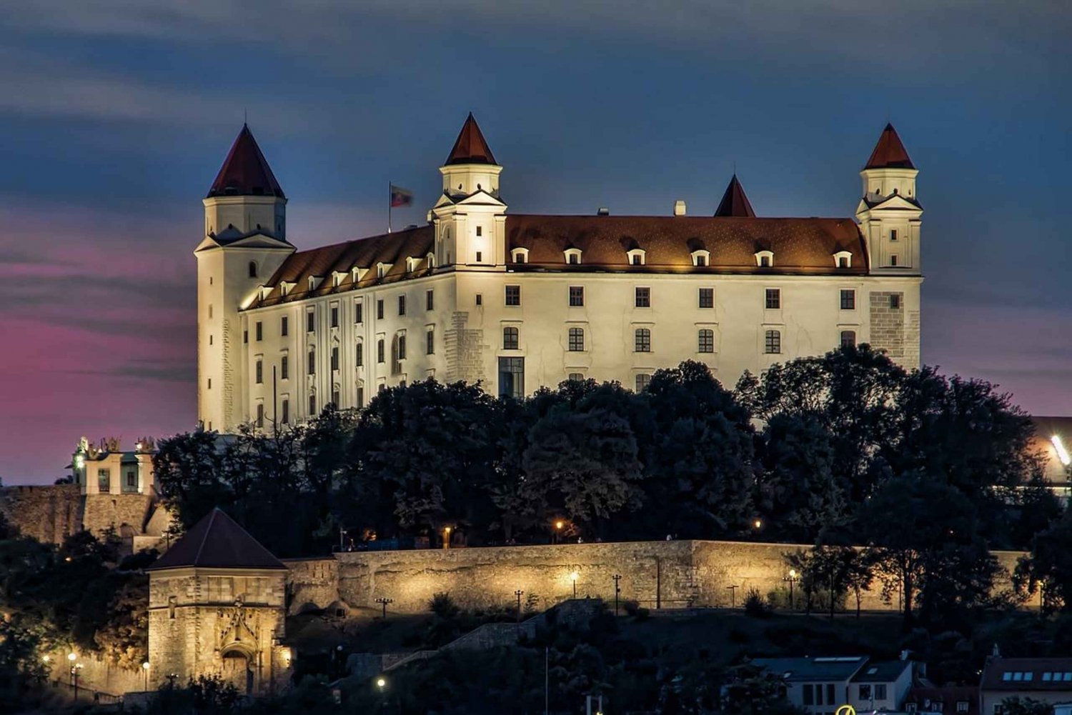 Viena: Tour de día completo a Bratislava y Budapest