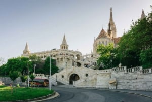 Vienna: Full-Day Tour to Bratislava and Budapest