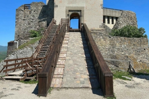 Visegrád Hike & Castle Tour with Ferry from Budapest