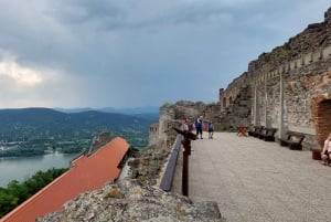 Visegrád Hike & Castle Tour with Ferry from Budapest