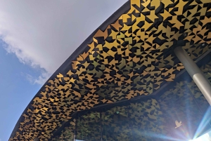 Walk along the Champs-Élysées in Budapest