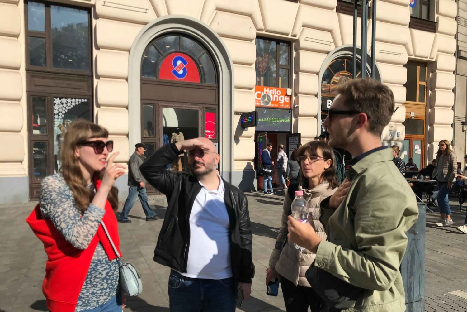 Oma Budapest: juutalaiskorttelin kävelykierros