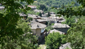 An elderly couple in Varshec