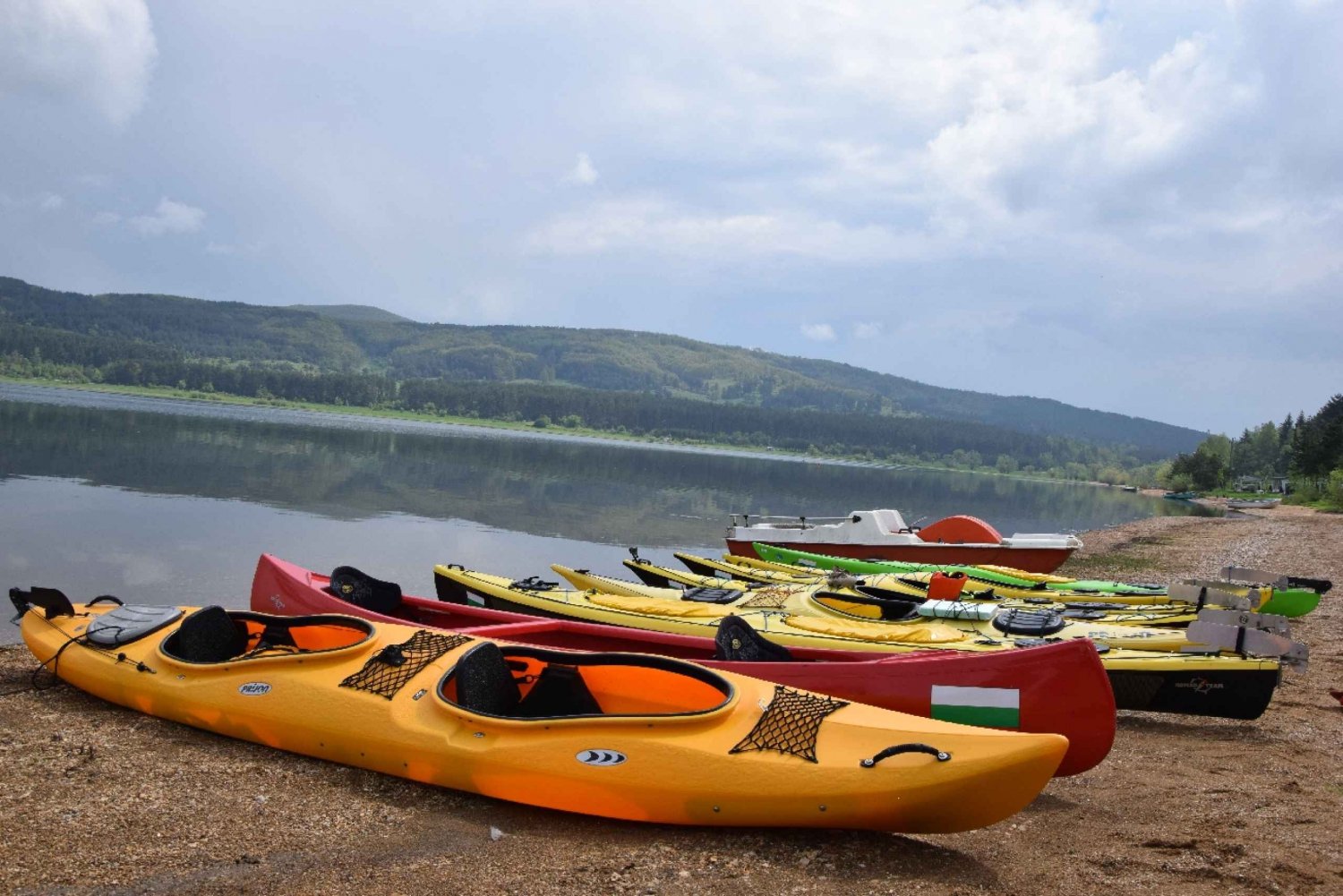 1-Day Kayak Tour at Iskar Lake
