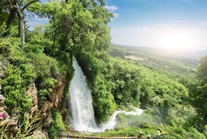 ブルガリア、ギリシャ、ルーマニアの温泉と文化を楽しむ12日間ツアー