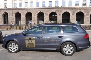 Sofia: Private Airport Transfer to Sofia City Center