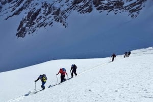 Bansko: Alquiler de conjuntos de esquí de travesía