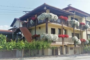 Bansko: Traditional Folklore Experience