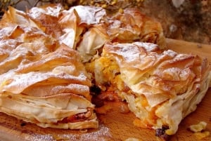 Bansko: Traditional Folklore Experience