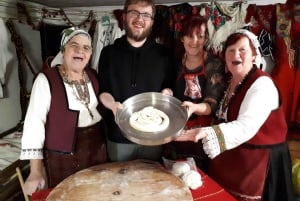 Bansko: Traditional Folklore Experience