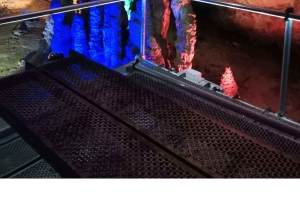 Belogradchikin kalliot ja Venetsan luola -päiväretki Sofiasta