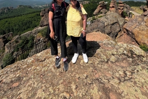 Belogradchikin kalliot ja Venetsan luola -päiväretki Sofiasta