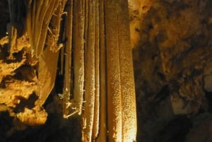 Belogradchikin kalliot ja Venetsan luola - pienryhmäretki