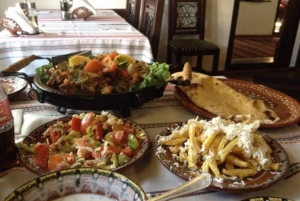 Päiväretki: Borovetsin hiihto ja rentoutuminen lämpöaltaissa ja saunassa.