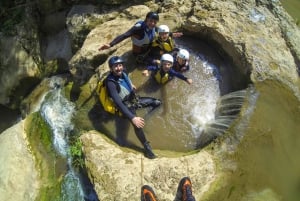 Emen: Canyoning ved Negovanka Gorge m/ valgfri gratis camping