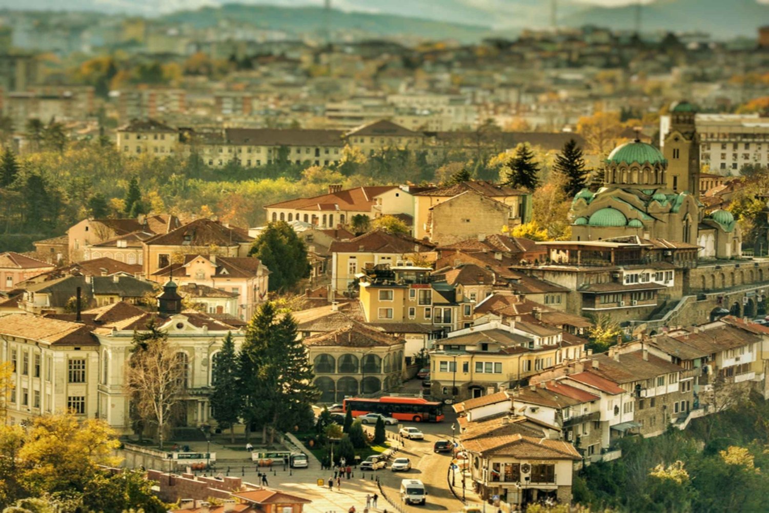 PREMIUM TOUR IN KLEINE GROEP Dagtocht vanuit Boekarest naar Veliko Tarnovo