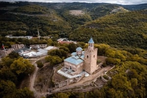 PREMIUM-TOUR IN KLEINER GRUPPE Bukarest-Tagesausflug nach Veliko Tarnovo