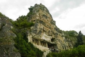 Из Бухареста: Частная экскурсия в Велико Тырново и Арбанаси