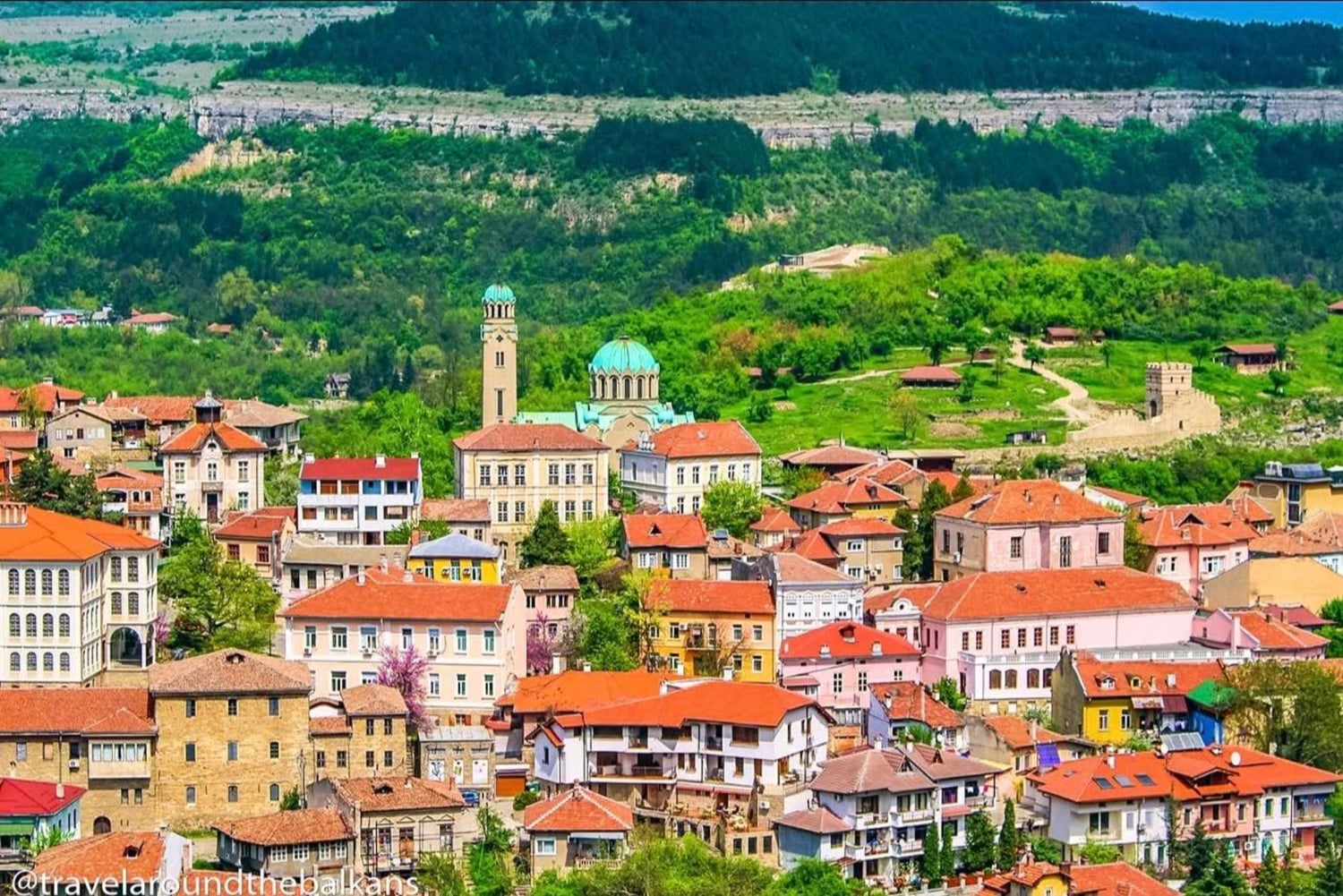 Da Bucarest: Escursione di un giorno a Veliko Tarnovo e Arbanassi