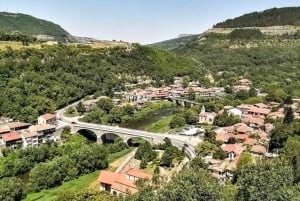 Desde Bucarest: Excursión de un día a Veliko Tarnovo y Arbanassi