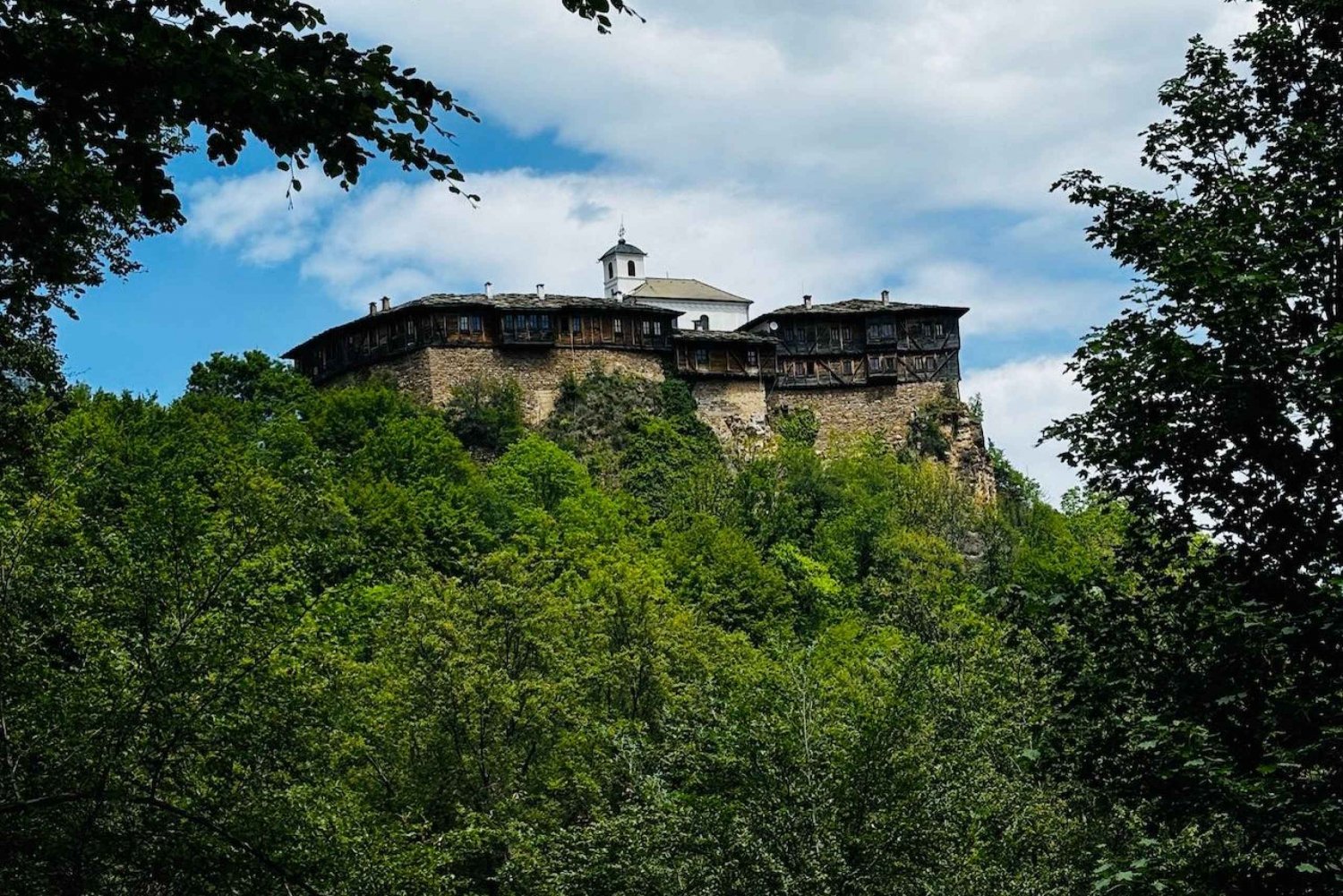 Från Sofia: Glozhene-klostret och promenad i Stara Planina