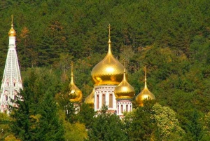 From Sofia: Rose Valley Tour & UNESCO Site Kazanlak