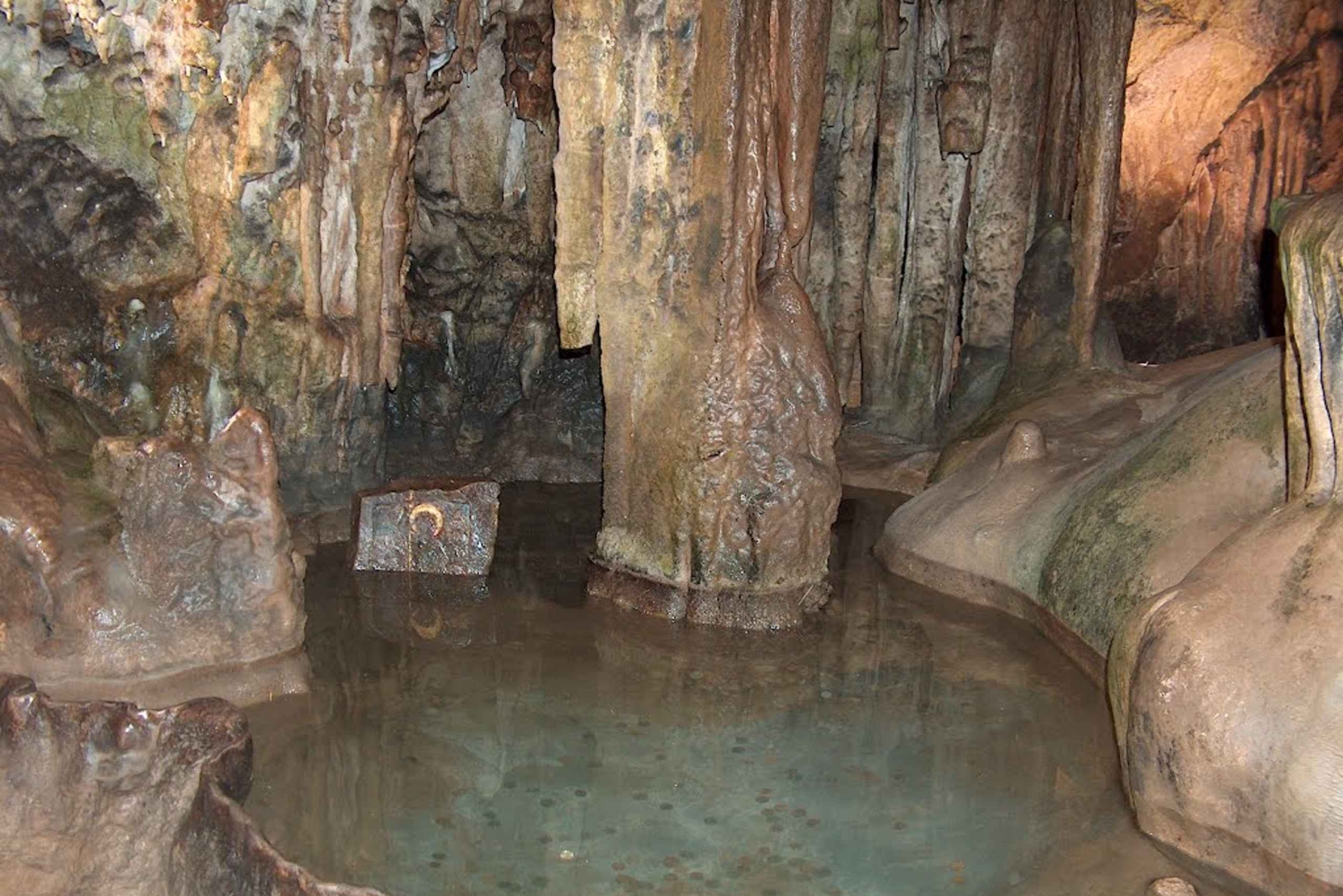 Z Sofii: Saeva Dupka i wycieczka do jaskiń Ledenika