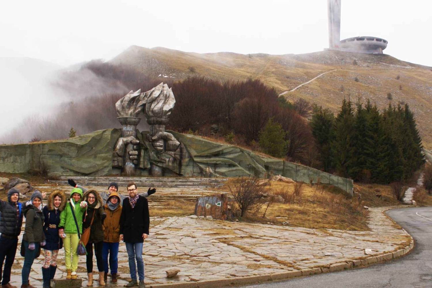 Da Sofia: tour di un giorno alla Valle delle Rose e al Monumento di Buzludzha