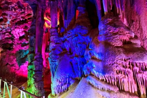 Desde Sofía: Excursión de 12 horas a la Fortaleza de Belogradchik y la Cueva de Venetsa